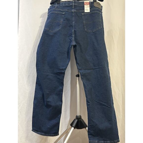 NWT Wrangler 48 x 30 Denim Medium Wash Jeans - Picture 2 of 5